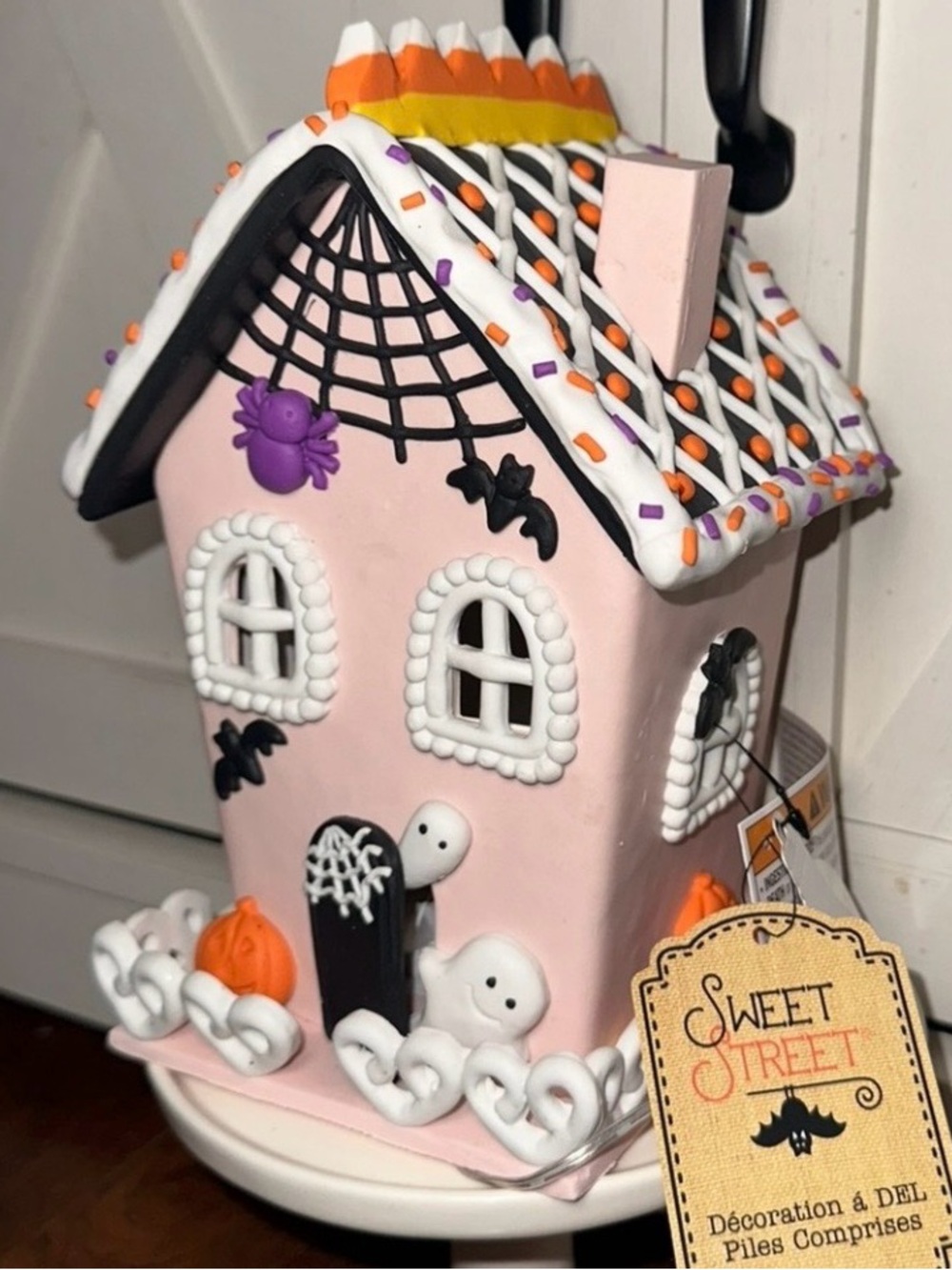 Sweet Street Pink SUMMERWEEN Haunted Light Up House NEW 🎃🌸✨